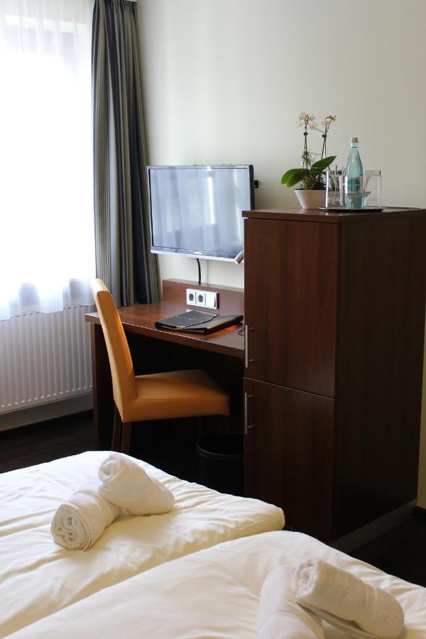 Hotel Brantl 罗丁 外观 照片
